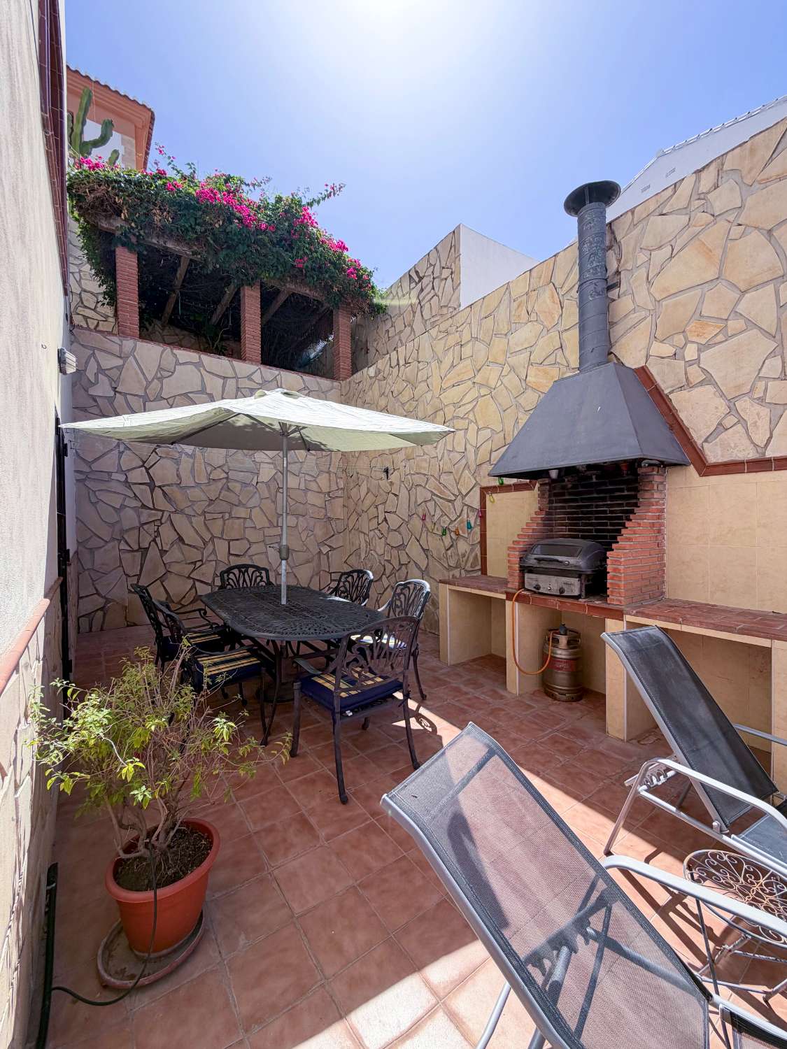 Detached Villa with Private Pool & Guest Apartment in La Noria, Nerja