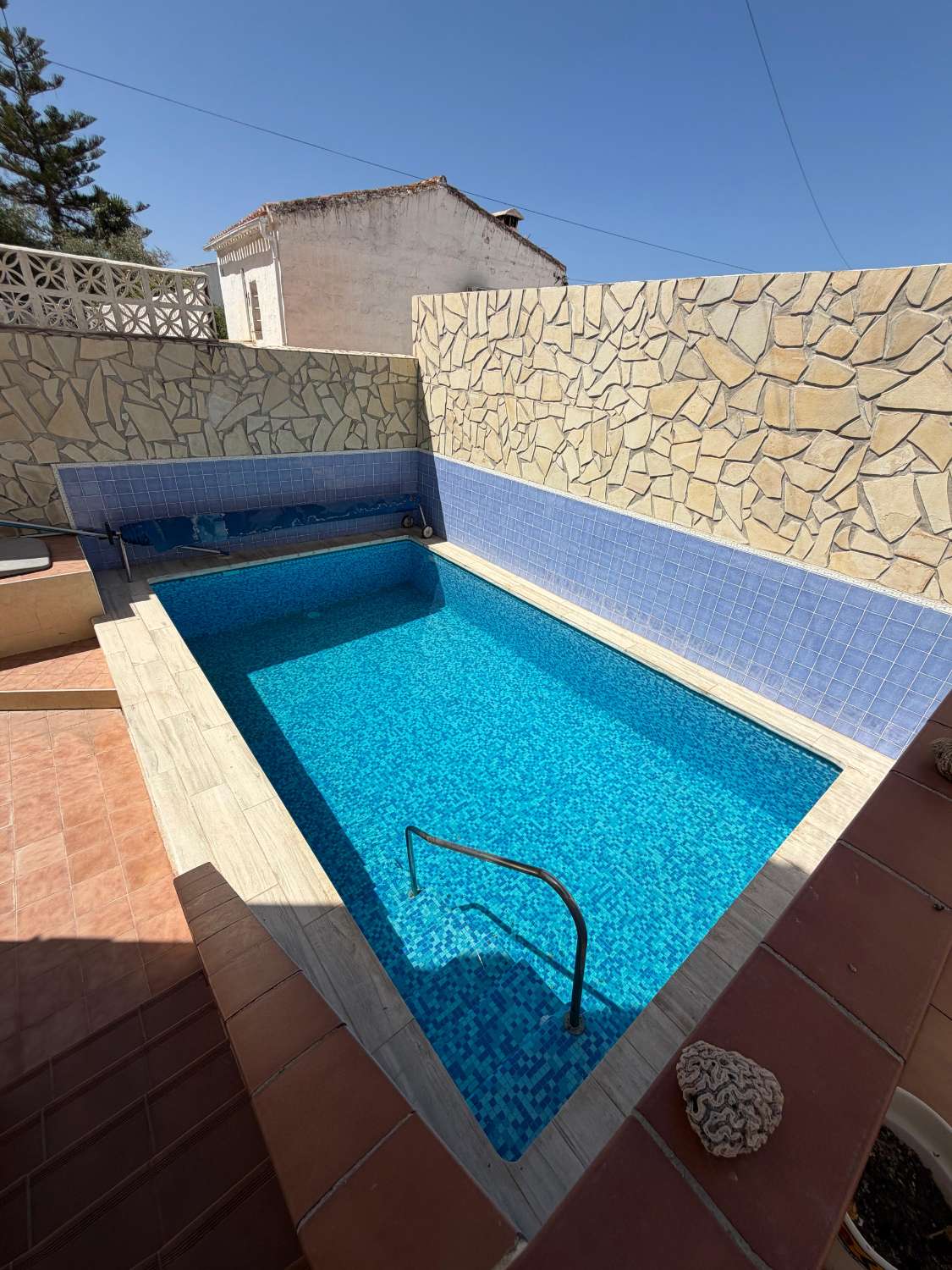 Haus zum verkauf in Avda Pescia (Nerja)