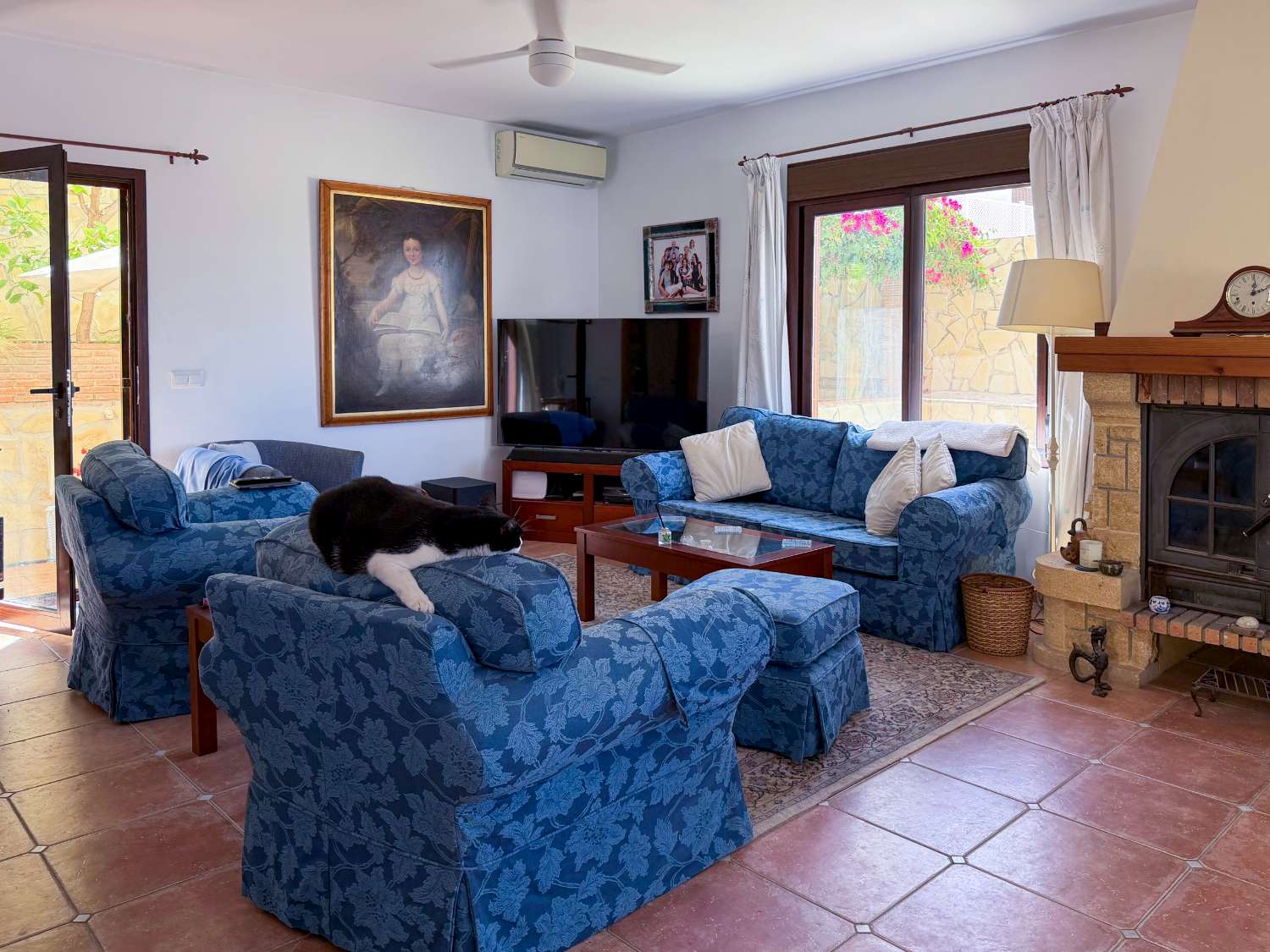 Detached Villa with Private Pool & Guest Apartment in La Noria, Nerja