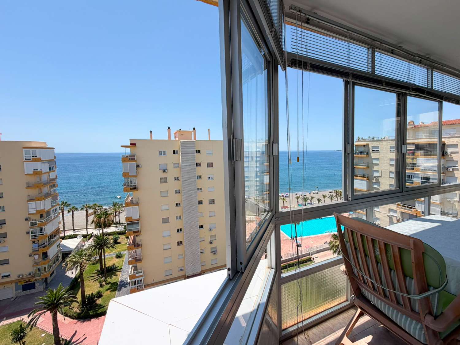 Espectacular piso en primera línea con impresionantes vistas al mar