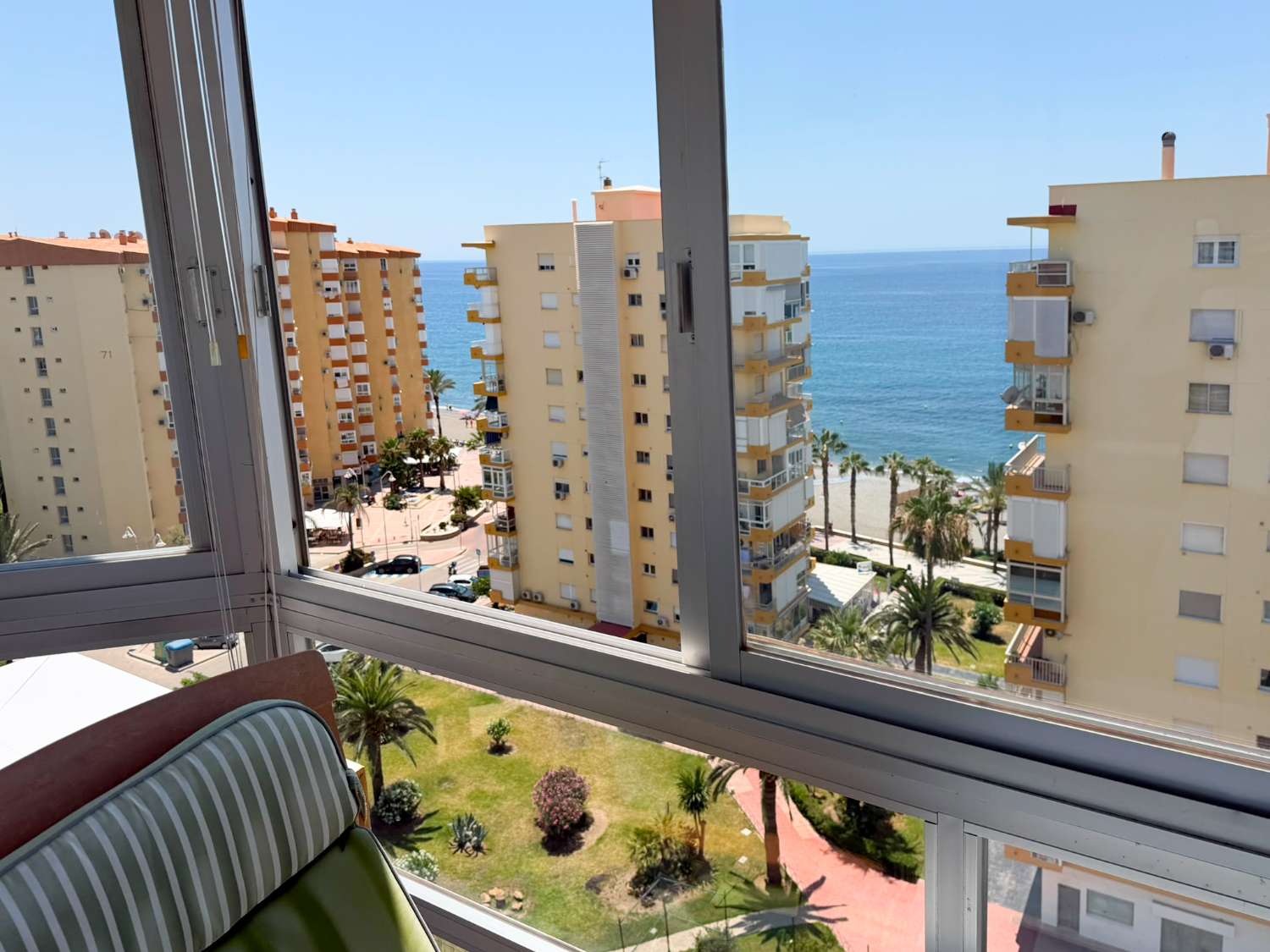 Espectacular piso en primera línea con impresionantes vistas al mar