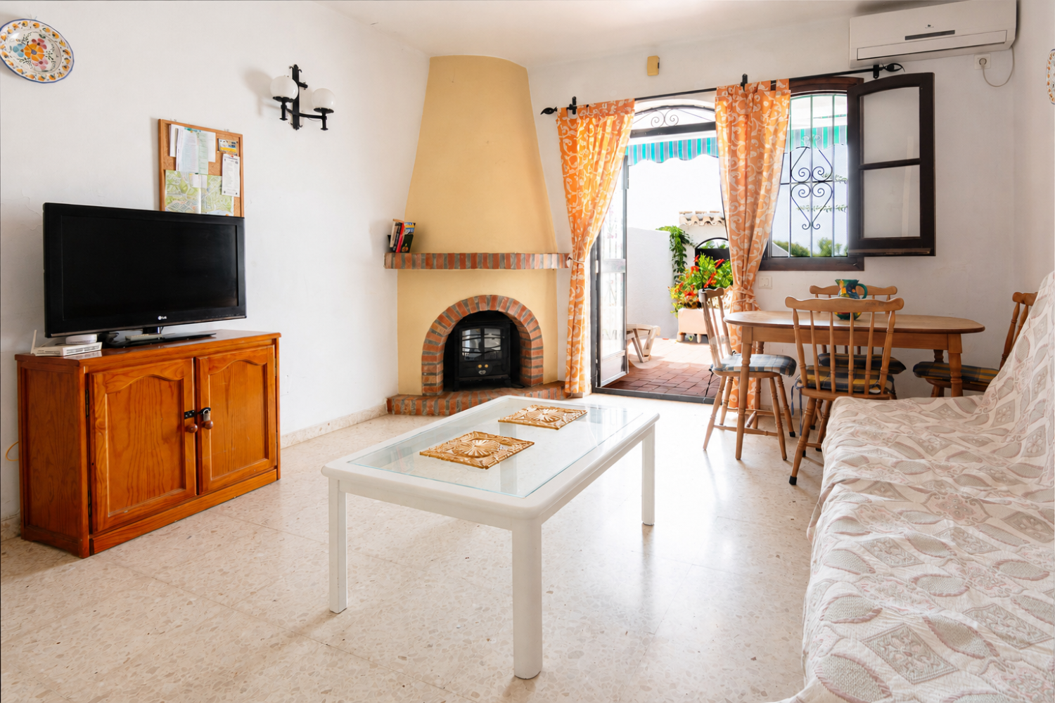 Charming One-Bedroom Garden Apartment in San Juan de Capistrano
