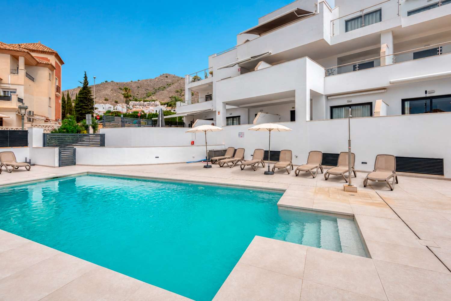 Elegant Newly Built Corner Apartment with Sea Views