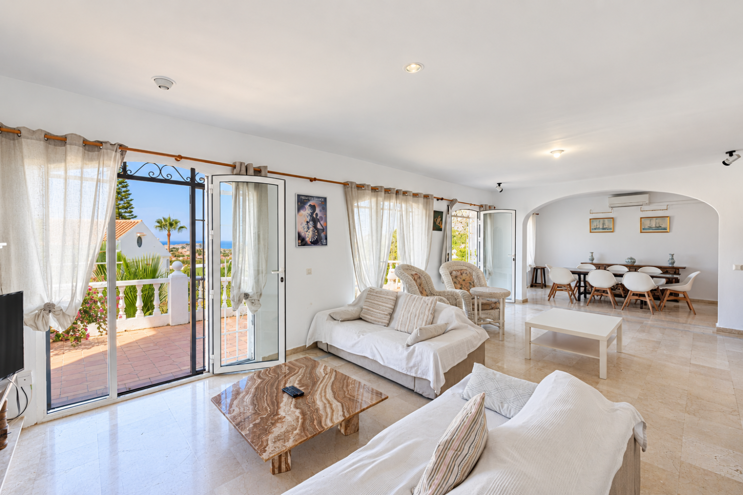 Impressive Four-Bedroom Villa with Sea Views in Nerja