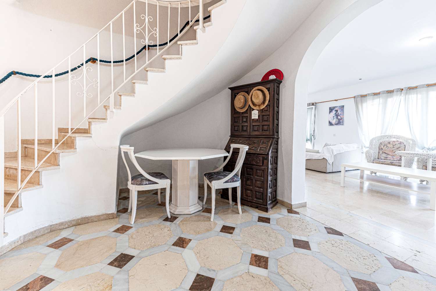 Impressive Four-Bedroom Villa with Sea Views in Nerja