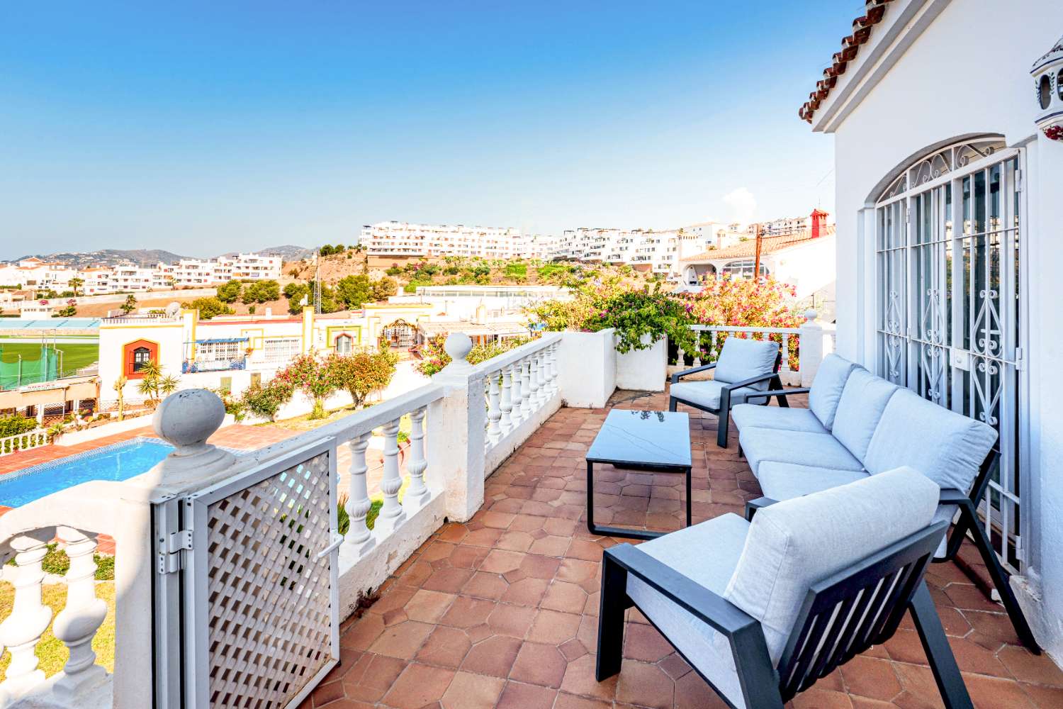 Impressive Four-Bedroom Villa with Sea Views in Nerja