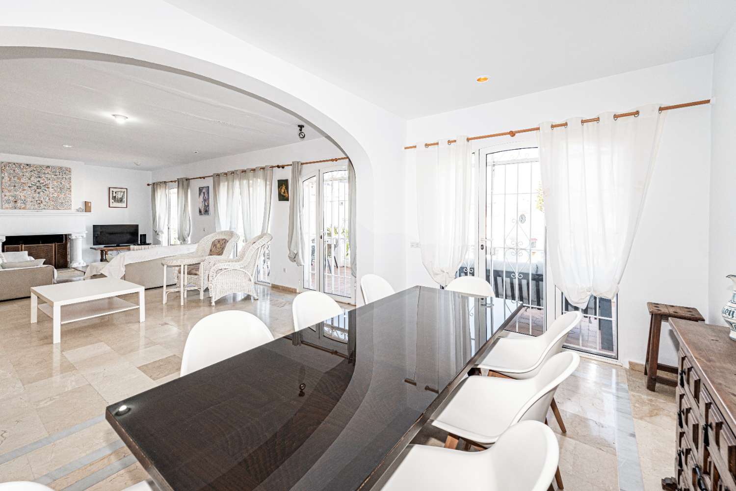 Impressive Four-Bedroom Villa with Sea Views in Nerja