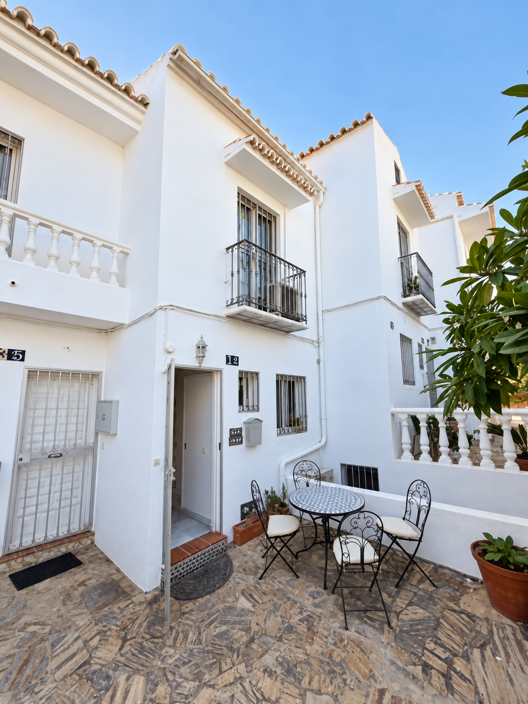 House for sale in Nerja, in Jardines de Nerja, right above Capistrano Village