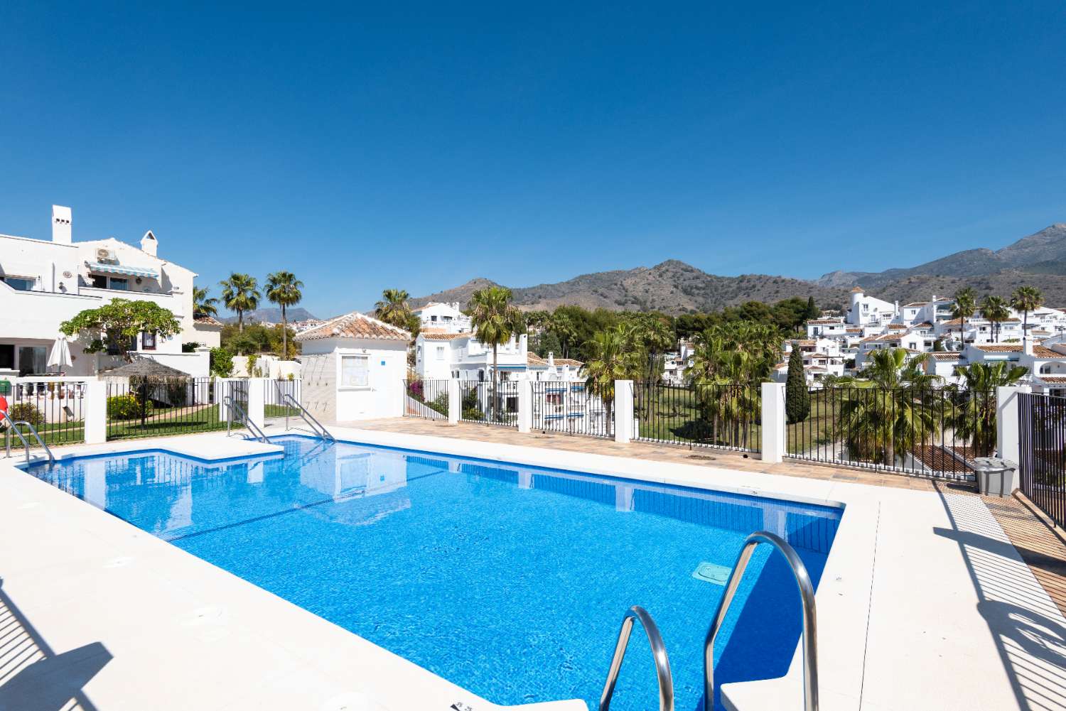 Lejlighed til salg i Capistrano (Nerja)