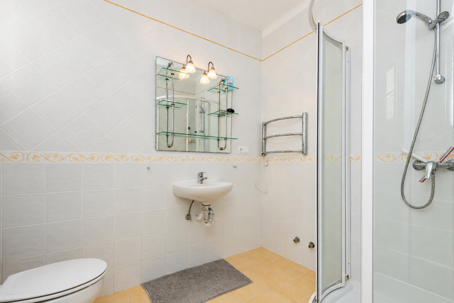 Detached Villa with Private Pool and Sea Views in Las Rosas, Nerja