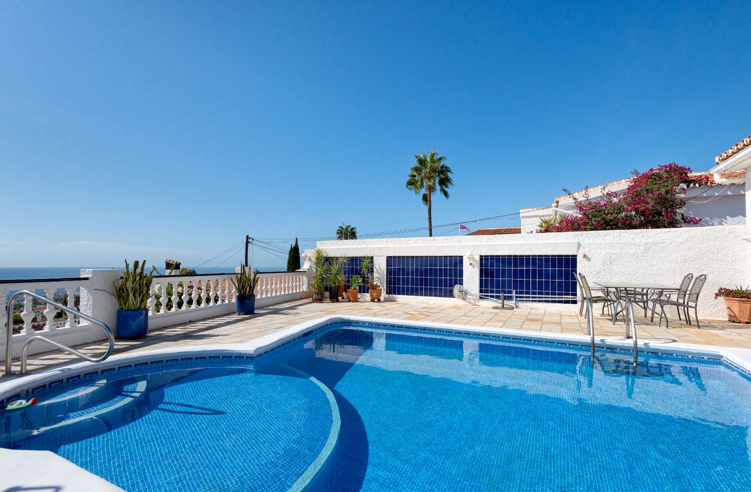 Detached Villa with Private Pool and Sea Views in Las Rosas, Nerja