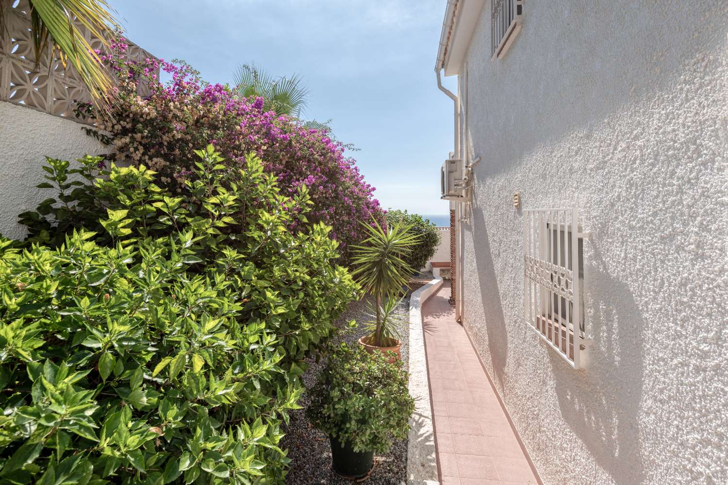 Detached Villa with Private Pool and Sea Views in Las Rosas, Nerja